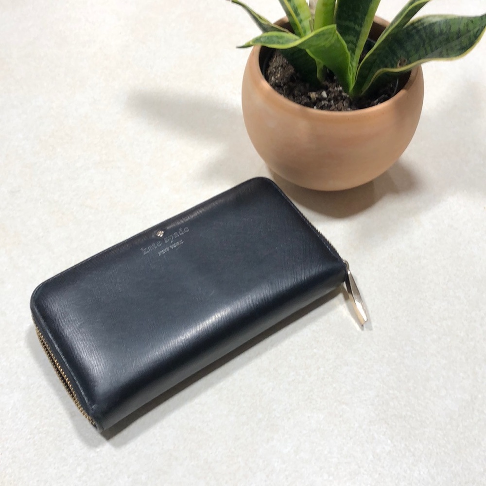 Kate Spade Wallet🌼